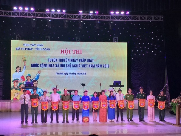 Tây Ninh tổ chức Hội thi tuyên truyền Ngày pháp luật nước  Cộng hòa xã hội chủ nghĩa Việt Nam năm 2019