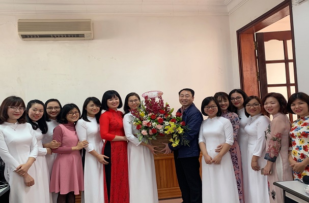 Công đoàn Vụ Phổ biến, giáo dục pháp luật hưởng ứng “Tuần lễ áo dài Việt Nam”