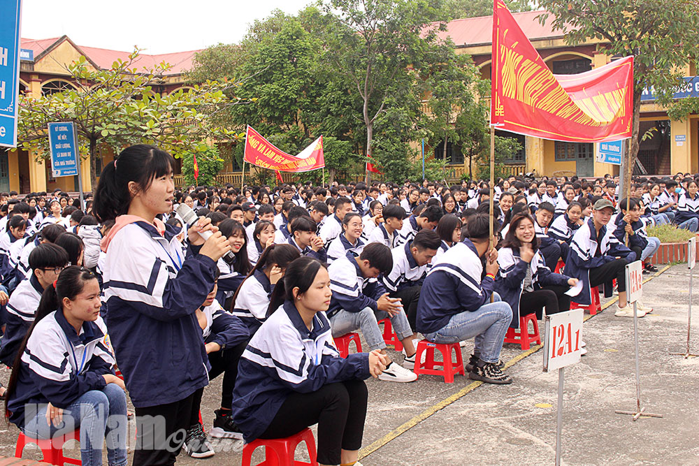 Hà Nam: Tọa đàm về Luật An ninh mạng tại Trường THPT Lý Thường Kiệt