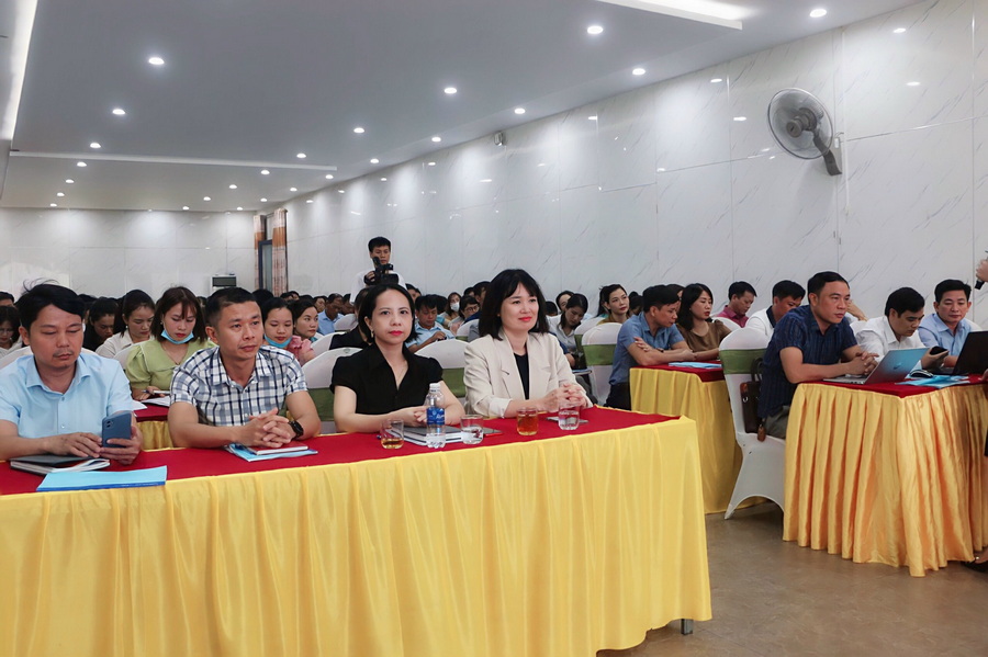 Bồi dưỡng nâng cao kiến thức về đánh giá, công nhận cấp huyện, cấp xã đạt chuẩn TCPL tại tỉnh Hà Tĩnh
