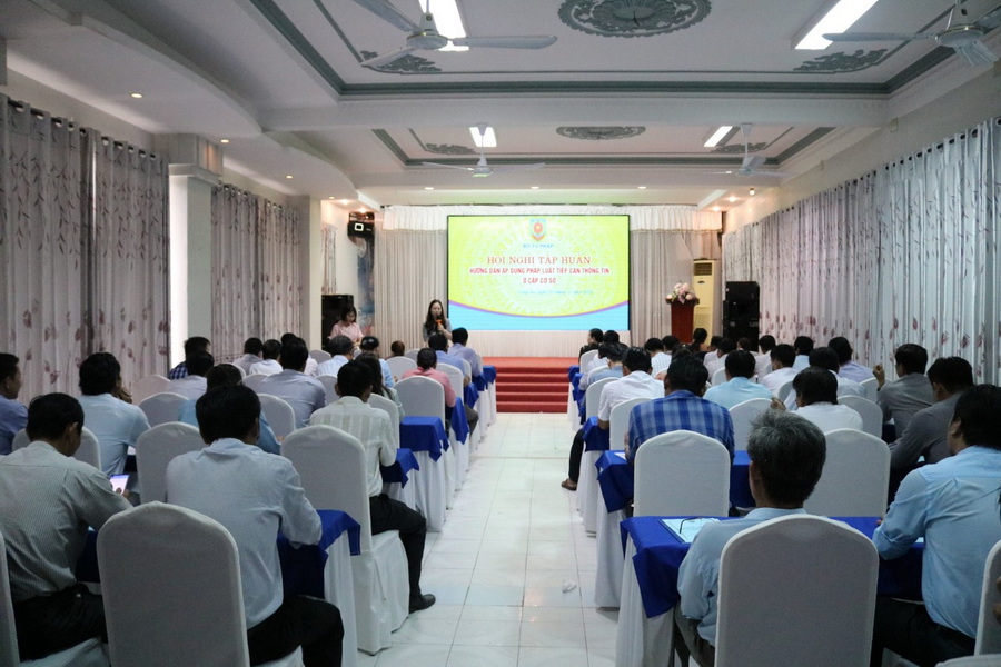 Tập huấn hướng dẫn áp dụng pháp luật tiếp cận thông tin ở cấp cơ sở tại tỉnh Long An